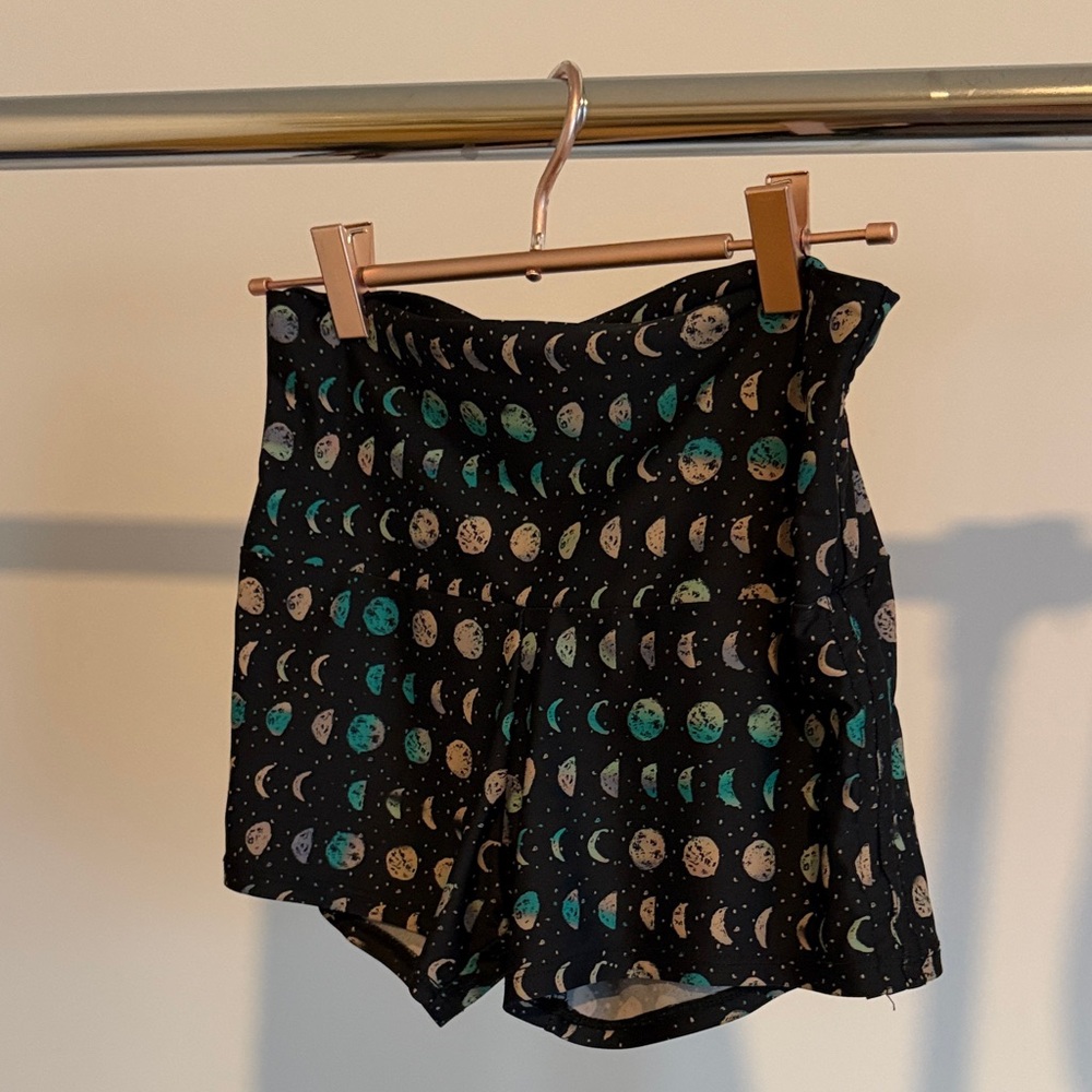 Onzie Black Celestial Patterned Shorts